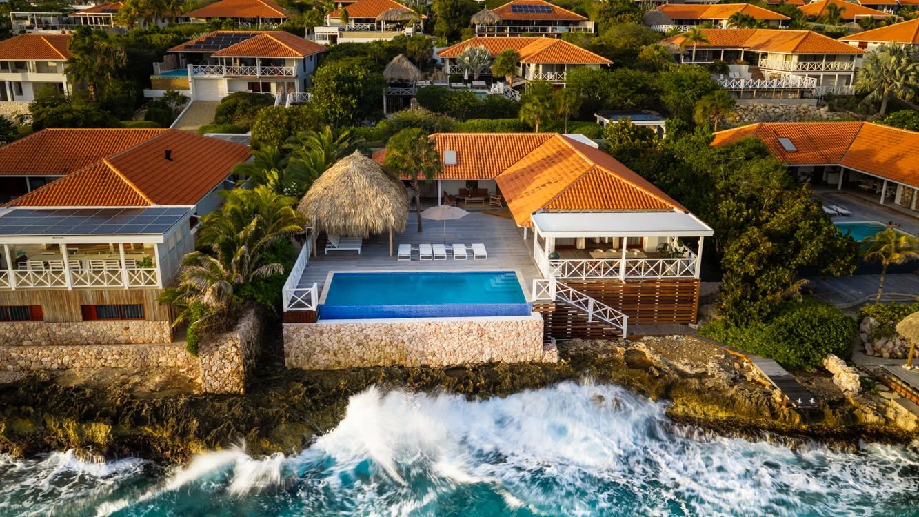 Villa Trankilo - villa en kustlijn vanuit de lucht